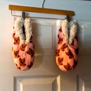 Comfie Yorkie slippers in pink